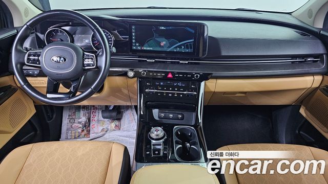 Kia Canival 2021 — photo 7