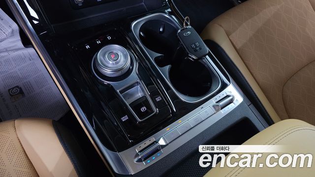 Kia Canival 2021 — photo 9