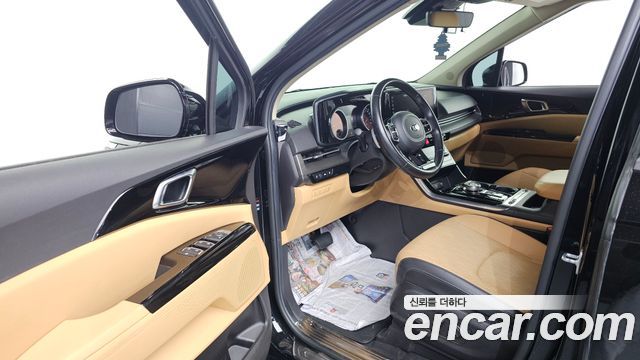 Kia Canival 2021 — photo 10