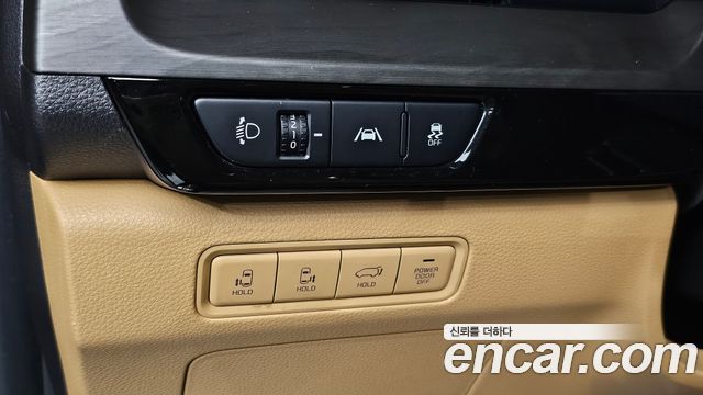 Kia Canival 2021 — photo 12