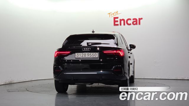Audi Q3 2022 — photo 4