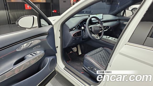 Genesis GV70 2021 — photo 13