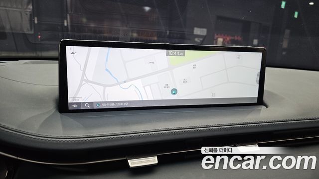Genesis GV70 2021 — photo 21