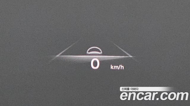 Genesis GV70 2021 — photo 31