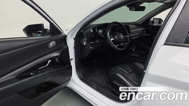 Hyundai AVANTE 2021 — photo 13