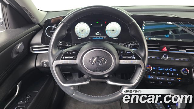 Hyundai AVANTE 2021 — photo 19