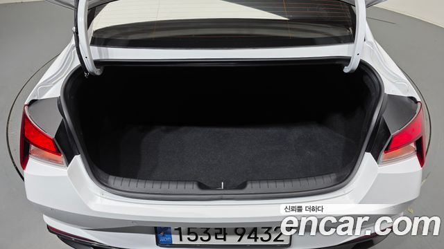 Hyundai AVANTE 2021 — photo 26
