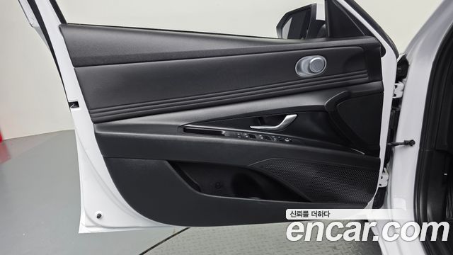 Hyundai AVANTE 2021 — photo 14