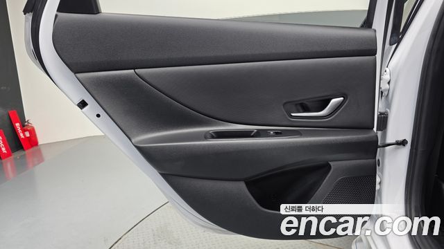 Hyundai AVANTE 2021 — photo 15