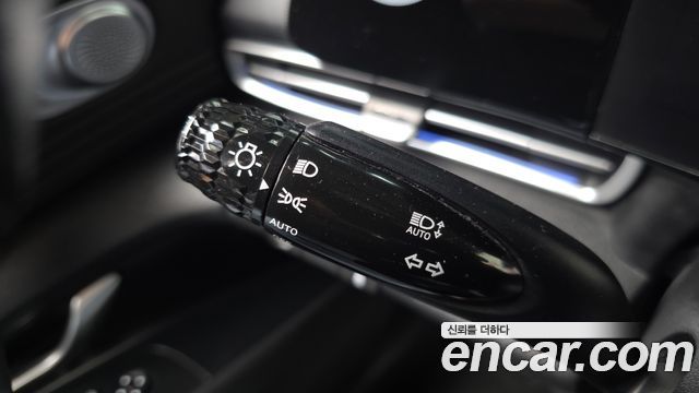 Hyundai AVANTE 2021 — photo 27