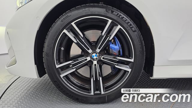 BMW 3-Series 2023 — photo 5
