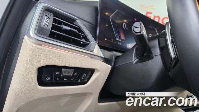 BMW 3-Series 2023 — photo 27