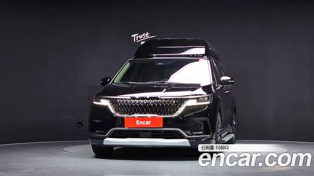 Kia Canival 2023 — photo 3