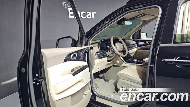 Kia Canival 2023 — photo 13