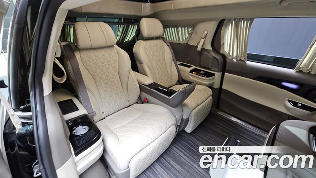 Kia Canival 2023 — photo 17