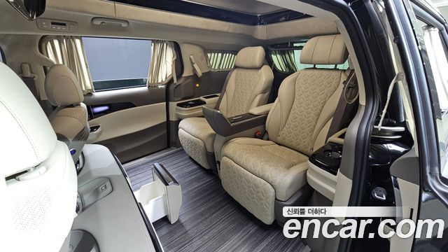 Kia Canival 2023 — photo 18