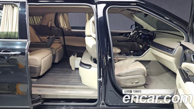 Kia Canival 2023 — photo 19