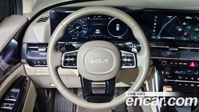 Kia Canival 2023 — photo 24