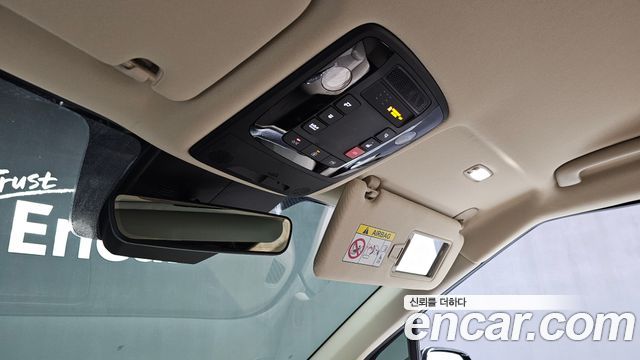 Kia Canival 2023 — photo 35