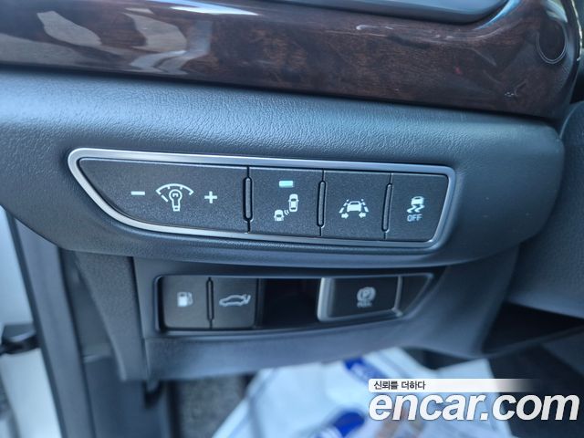 Genesis EQ900 2018 — photo 11
