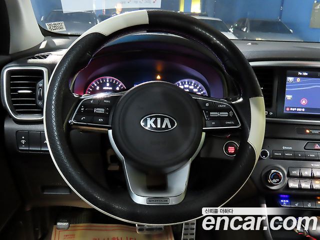 Kia Sportage 2019 — photo 19