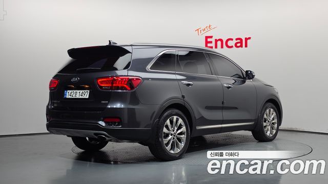 Kia Sorento 2019 — photo 2