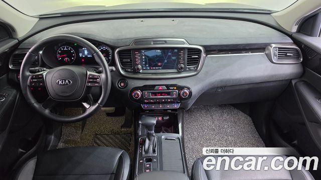 Kia Sorento 2019 — photo 10