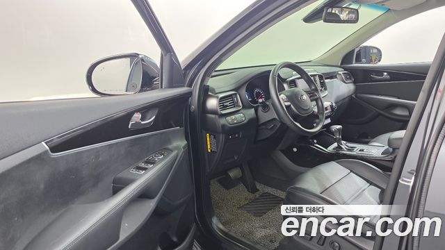 Kia Sorento 2019 — photo 13