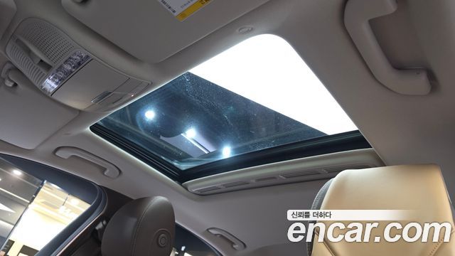Mercedes-Benz E-Class 2020 — photo 25
