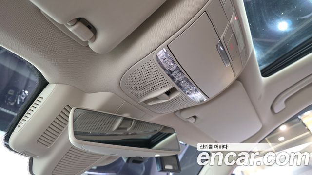Mercedes-Benz E-Class 2020 — photo 30