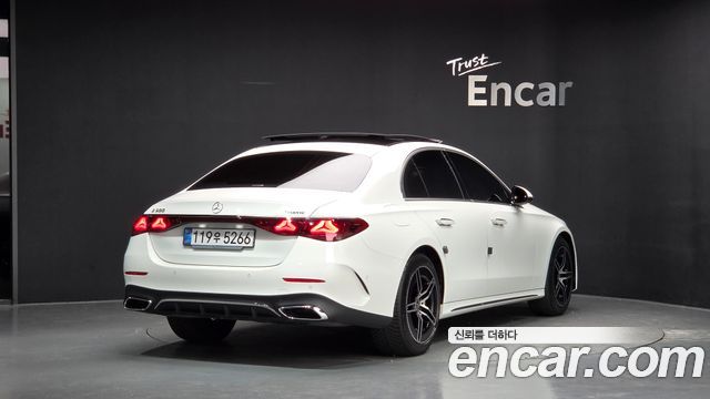 Mercedes-Benz E-Class 2026 — photo 2