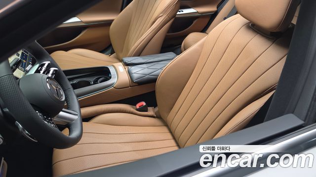 Mercedes-Benz E-Class 2026 — photo 32