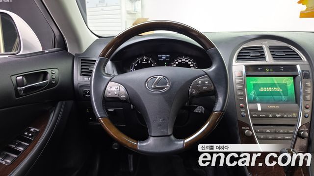 Lexus ES 2012 — photo 19