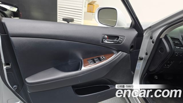 Lexus ES 2012 — photo 14