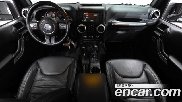 Jeep Wrangler 2017 — photo 10