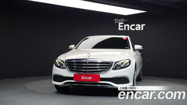 Mercedes-Benz E-Class 2018 — photo 3
