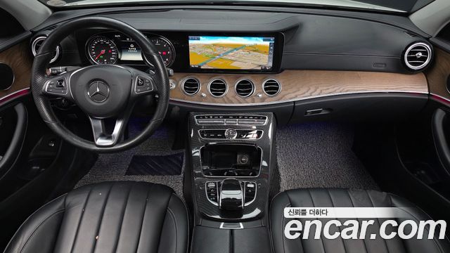 Mercedes-Benz E-Class 2018 — photo 7