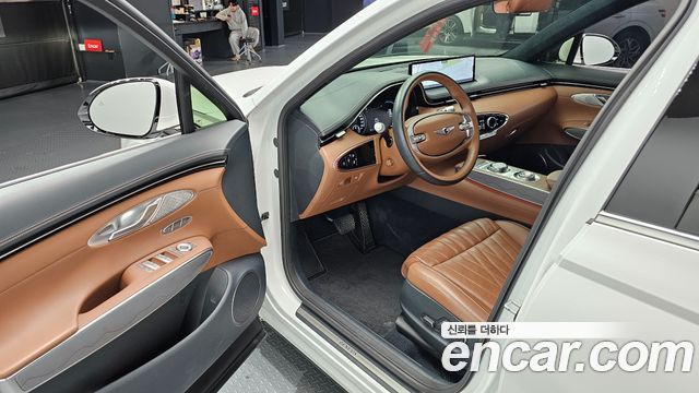 Genesis GV70 2021 — photo 13