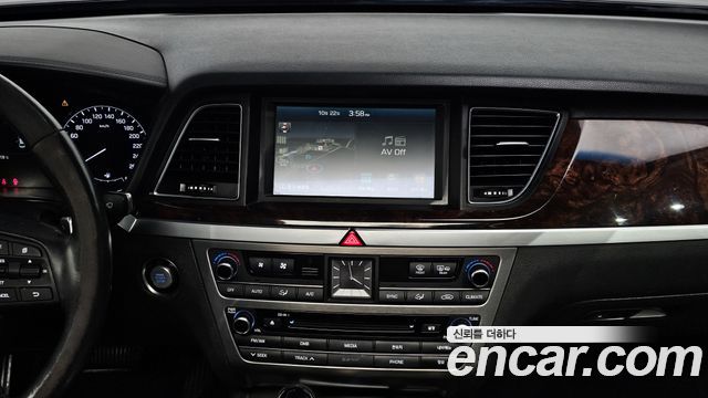 Hyundai Genesis 2015 — photo 14