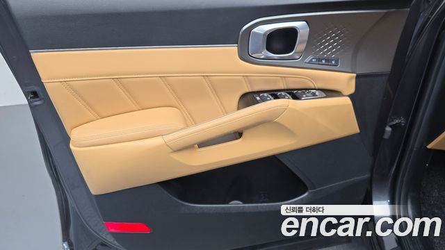 Kia Sorento 2023 — photo 14