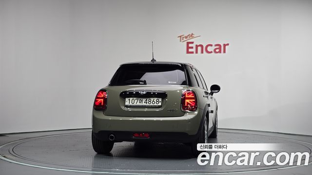 Mini Cooper 2020 — photo 4