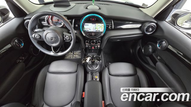 Mini Cooper 2020 — photo 10