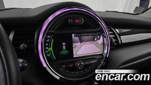 Mini Cooper 2020 — photo 20