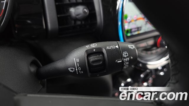 Mini Cooper 2020 — photo 27