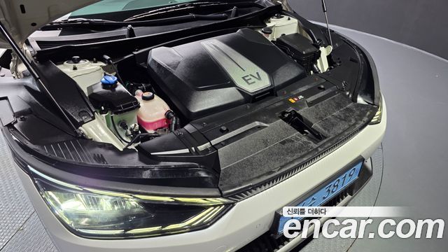 Kia EV6 2023 — photo 6