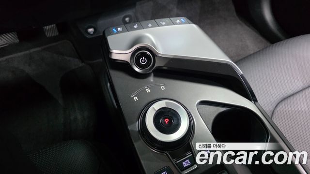 Kia EV6 2023 — photo 12