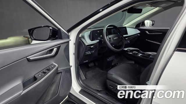 Kia EV6 2023 — photo 13