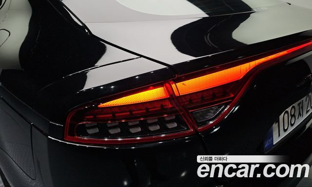 Kia Stinger 2021 — photo 9