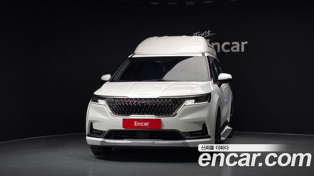 Kia Canival 2023 — photo 3