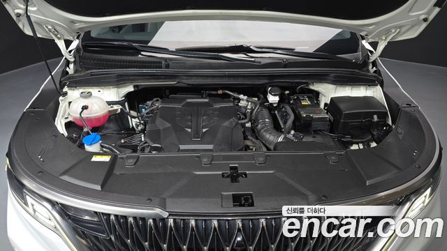 Kia Canival 2023 — photo 6